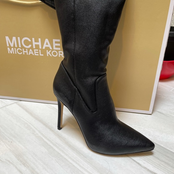 SOLD | NWT MK MICHAEL KORS | JAMIE HIGH HEEL BOOTS | 8,5 - Picture 4 of 9